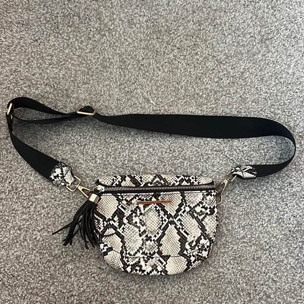 Quay snakeskin BUM BAG